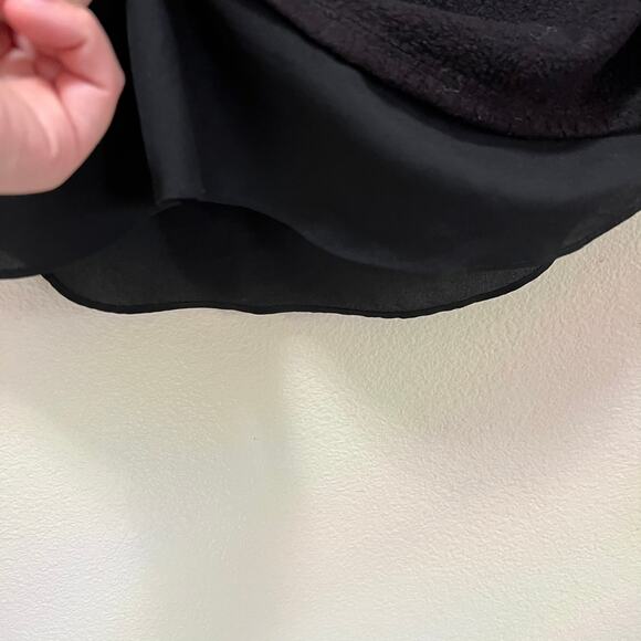 Urban Outfitters Black Terry Cloth Sheer Ruffle Hem 3/4 Sleeve Blouse Size Small - Picture 3 of 7